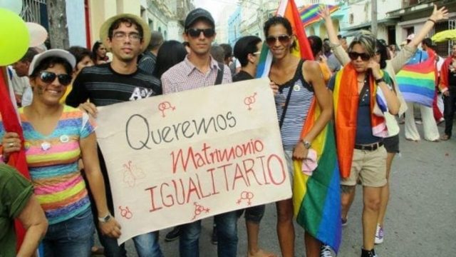 Protestan por matrimonio igualitario en Cuba