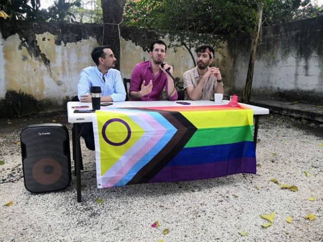 Activistas LGBT+ en Yucatán